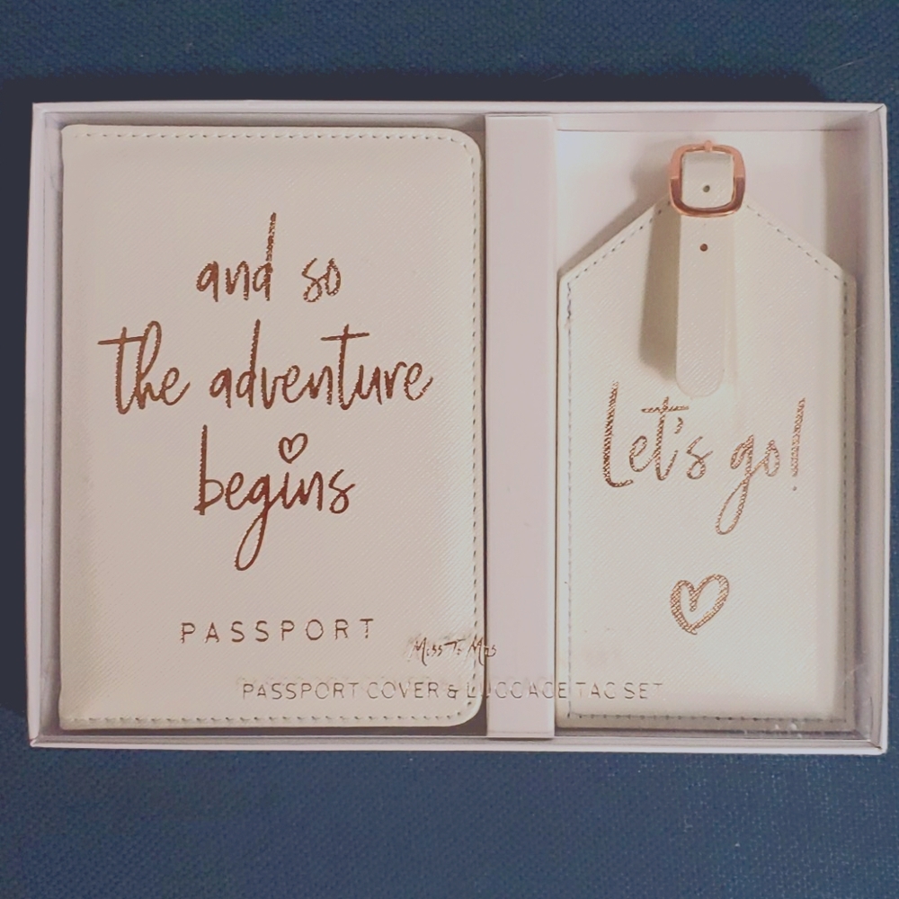 Passport and Luggage Tag Set NIB